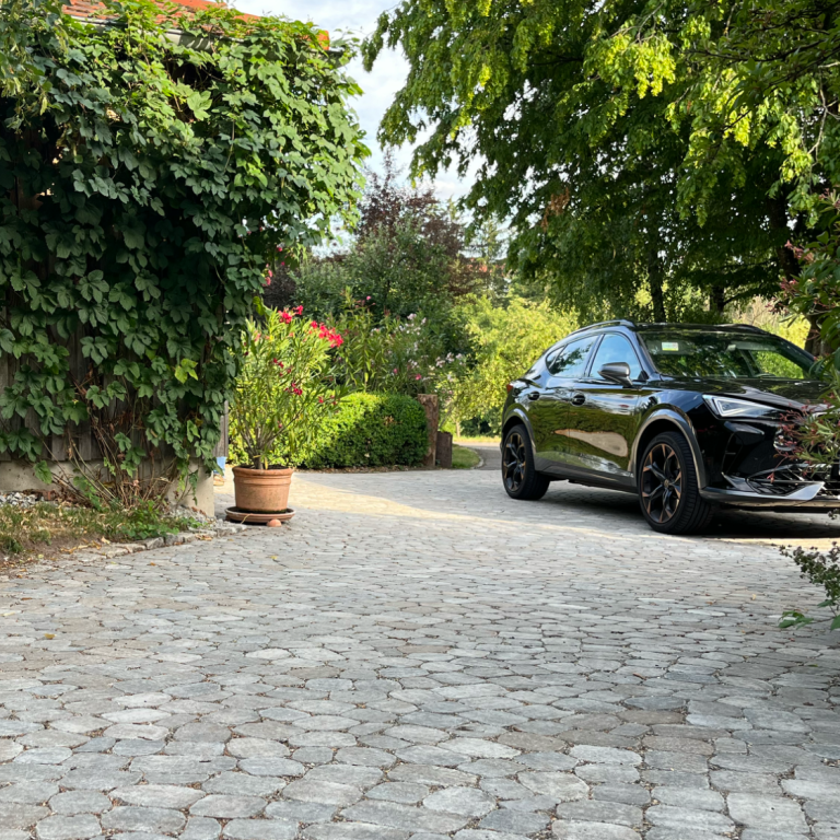 Außenanlagen Moderne und individuell gestaltete Außenanlage im Raum Crailsheim